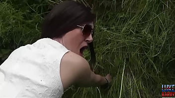 Luke Hardy - Kitty Takes Double Roadside Clam Ram