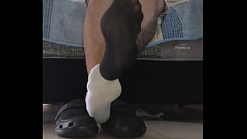 Suck His Feet For Cum
