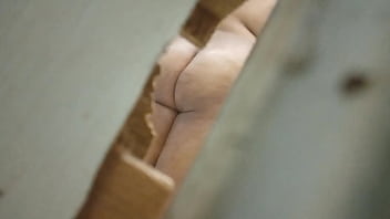 Mi Esposa En El Baño De La Casa Solo Por Eso Voy Para Poder Ver A Mi Culona Y Cachonda