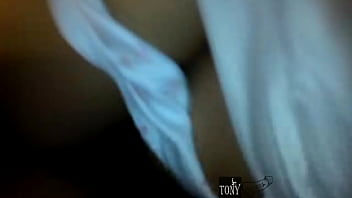 Peluda Y Todavía Usa Calzoncito De Seda, Siente Por Primera Vez Cogida Por El Culo