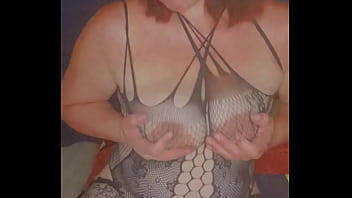 Pamela Se Toca Los Senos Para Un Suscriptor