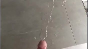 Wanking With Strong Explosion