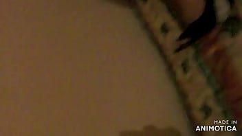 Como Su Esposa Dejo Solo Al Compadre En La Fiesta Lo Emborrachamos Y Lo Convencimos De Hacer Trio, Aqui Se La Chupo Al Compadre