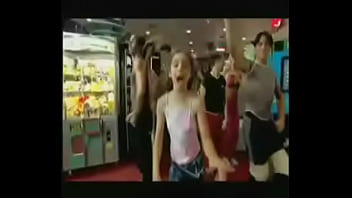 Latina, Perrito, Risa, Guera, Parodia, En-4, Gorilas, Como-los-gorilas - Latina - 2025 - Wild - Show - Video 1874696