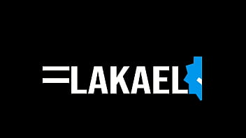 全新 Twitter @flakaelx 来关注巴西的淘气全新