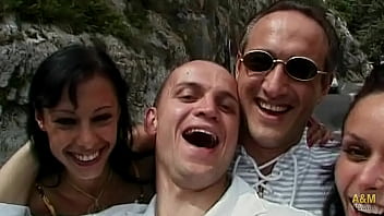 Entre Amigos Se Folla, Que Tontería !!