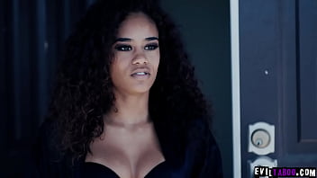 Scarlit Scandal Is So Loney And Bored Eversince The Pandemic Came,so She Flirted With This Hot Delivery Guy Jake Adams And Enjoyed A Hot Sex With Him.