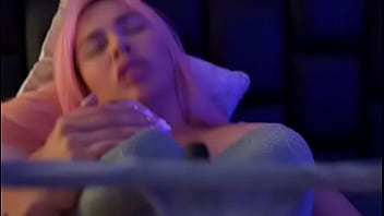Se Masturba En La Cama De Su Mamá Uchis Grita De Placer
