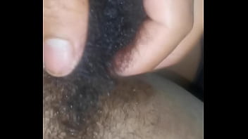 Peludo Y Con Pija Dura Ufff..