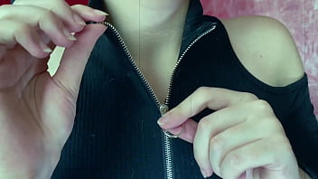 Brunette Teen Banged By Fuck Machine - Spooky Boogie