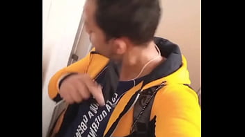 Passei No Banheiro E Fiz A Felicidade De Dois Machos