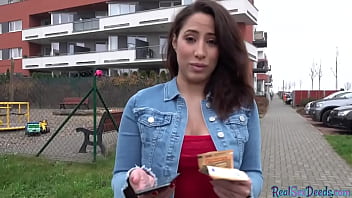 Curvy Eurobabe Gets Paid For Blowjob And Sex In The Public