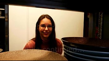 [polska Para] Mokre Oświadczyny. Obciąganie Pod Stołem