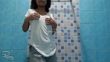 Adorable Teen Filipina Takes Shower