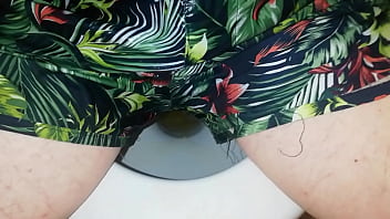 Gaste85, Peeing In Toilette