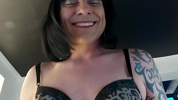 Sobrinho Volta Pra Fazer Eu Galopar No Cacete!