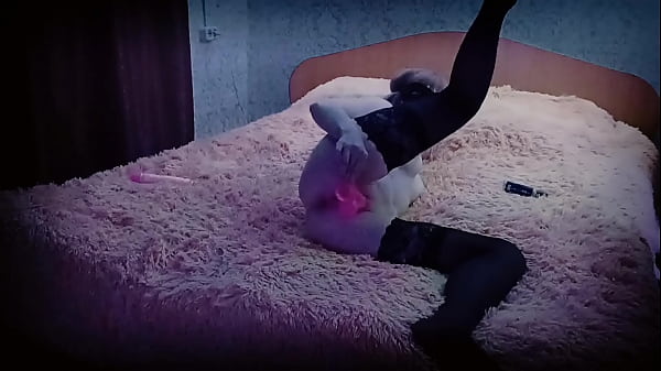 Малышка из России развлекаеться