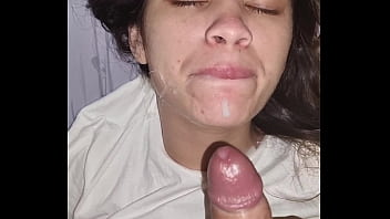 Gozando Na Boca Da Novinha - cumshot, teen, boquete, gozada, novinha - Video 1837818