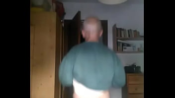 Comeme el culo.. Modelo: Gaysexy1960 - Sensual-desnudo-erotico-modelo-exhibicion-maricon-gay-amateur-culo-grande-baile-sexy-video-