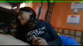 Perra Ecuatoriana Chupa Pene Muy Rico