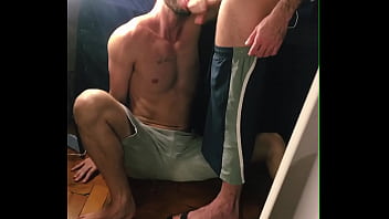 Mamando Um Pau Imensamente Grosso Do Márcio