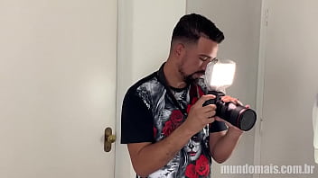 Padrasto Pega Enteado E Primo Transando, Filma Tudo E Ainda Participa Da Putaria!