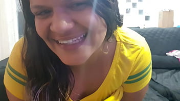 Brasileira Fica Assim Quando Não Tem Homem !!! Faz Isso