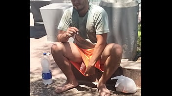 Homeless Me Muestra La Pija