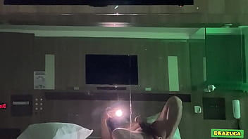 Acordei Com Tesão, Bati Uma Punheta Só Pra Não Passar Vontade