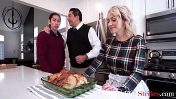 Step Bro And Sis Thanks Giving- Ava Sinclaire