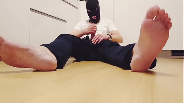 Jeans Barfoot Eat Cum