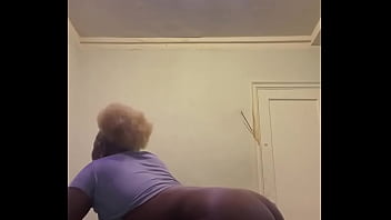 Thick Ebony Sneaky Link Ig:@tripster.the Hipster