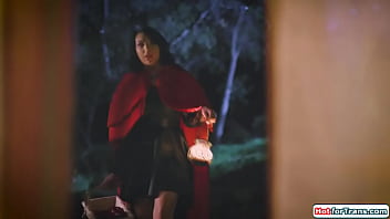 Tgirl Chanel Santini Fucks Big Bad Milf