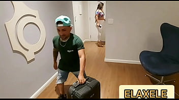 Safada Pediu E O Marido Levou O An_o Mais Pauzudo Do Brasil Para Foder Sua Esposa....... Pistolinha Anao