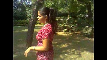 Desi Girl Sexy Legs Ass