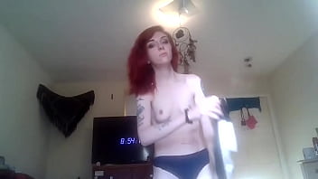 Mellthemilf Takes Off Her Clothes