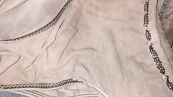 Mis 2 Trusas Sucias De Masturbación Para Las Mujeres Que Les Gusta El Olor A Verga Masturbada, Así Huelen Esas Trusas.