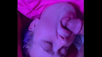 Pawg Amateur Sucks Thick White Cock