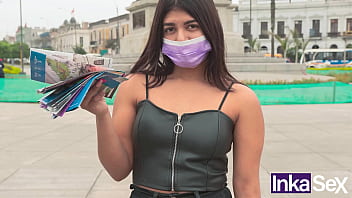 Venezolana Sumisa De 18 Años Recibe Su Primera Perforada Anal En Las Calles De Lima