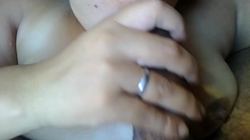 Amateur Latina Girlfriend Sucking Dick
