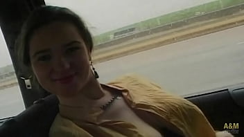 A Mi Amante Le Cuento Lo Que Hago Con Mi Marido Y Me Meo De Risa.