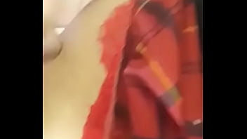 Se La Chupo A Mí Nuevo Macho En Su Casa