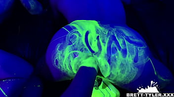 Ffisted Cunts Get Wrecked After Gangbang