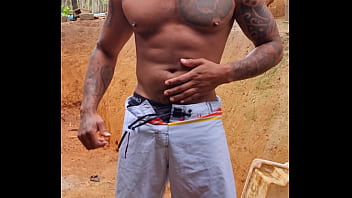 Puto Oferece Sua Pika Para Safados No Quintal De Casa Assine Marcelopauzao.com Inst @castro.marcelo