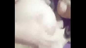 Apretando Y Golpeando Mis Tetas