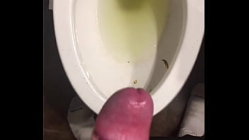 Piss, Straight, Uncircumcised, Glans - Unknown - 2025 - Hot - Session - Video 1788587