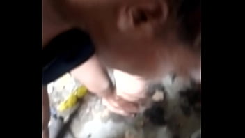 Botei Novinha Pra Chupar Na Casa Abandonada