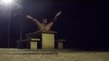 Nu Une Nuit D_hiver Sur Une Aire De Repos D_autoroute De Montagne