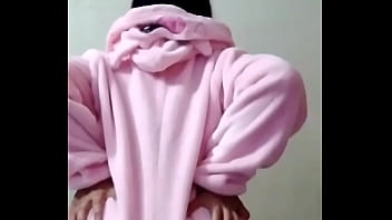 Mujer Latina Se Disfraza Para Verse Mas Cachonda Para Su Novio