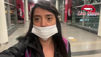 Exhibitionism - I_m A Very Naughty Bitch So I Take Advantage Of The Fact That I_m Going On A Plane To Masturbate Until I Squirt